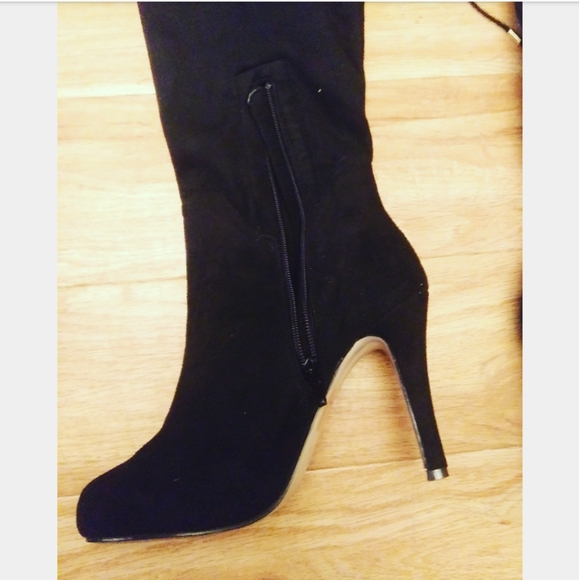 Madden Girl | Loolaaa Knee High Suede Heels - Picture 3 of 8